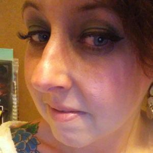 Meet your Posher, Becky